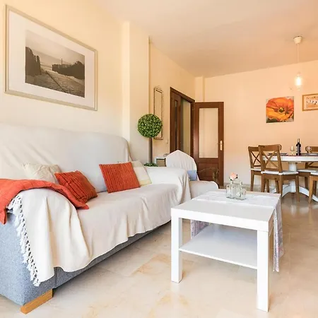 Cozy In With Kitchenette *